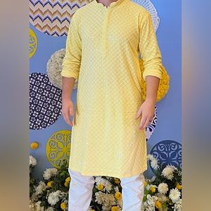 Men’s Yellow Button-front Kurta - Size 42